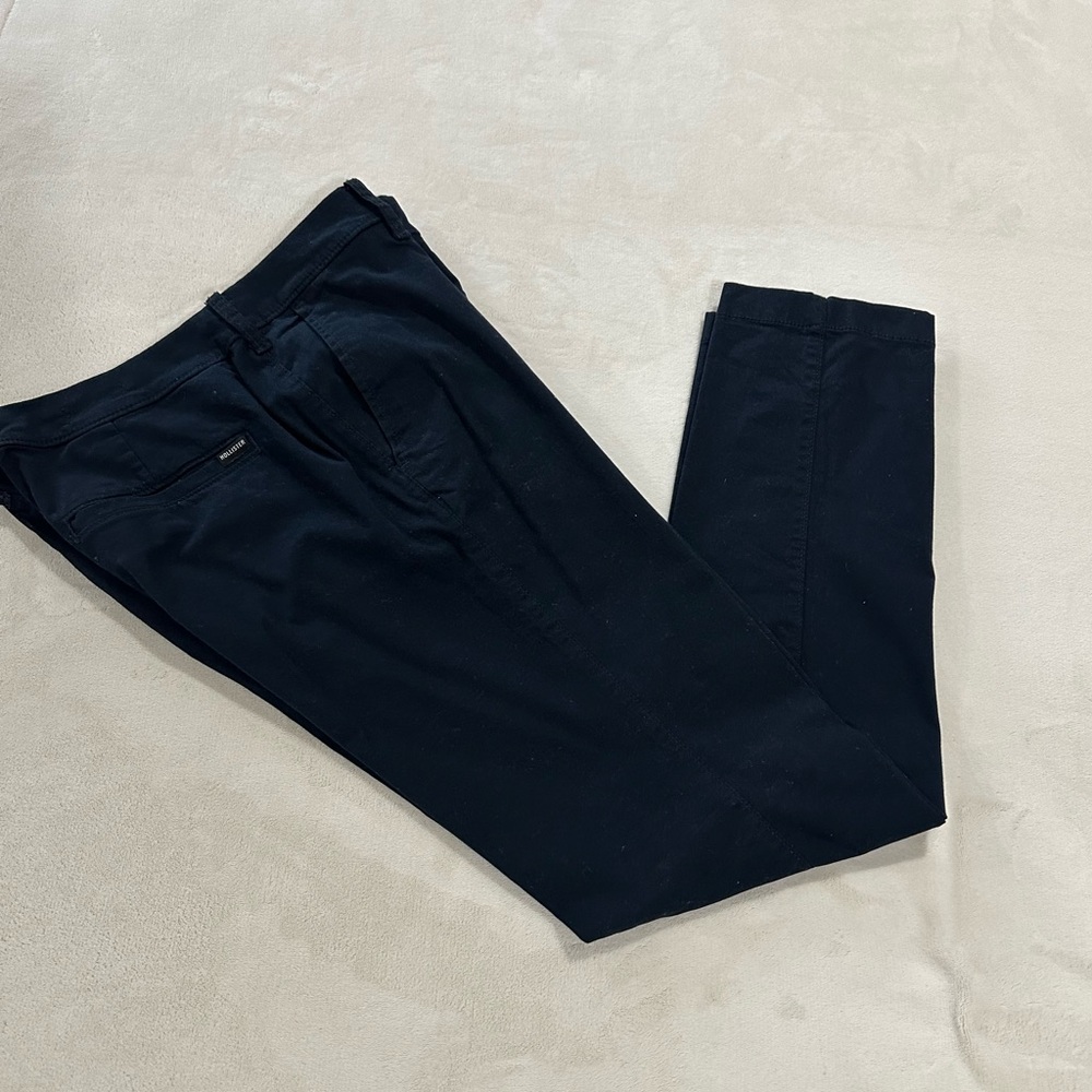 Hollister Men’s Slim Straight Chino Pants